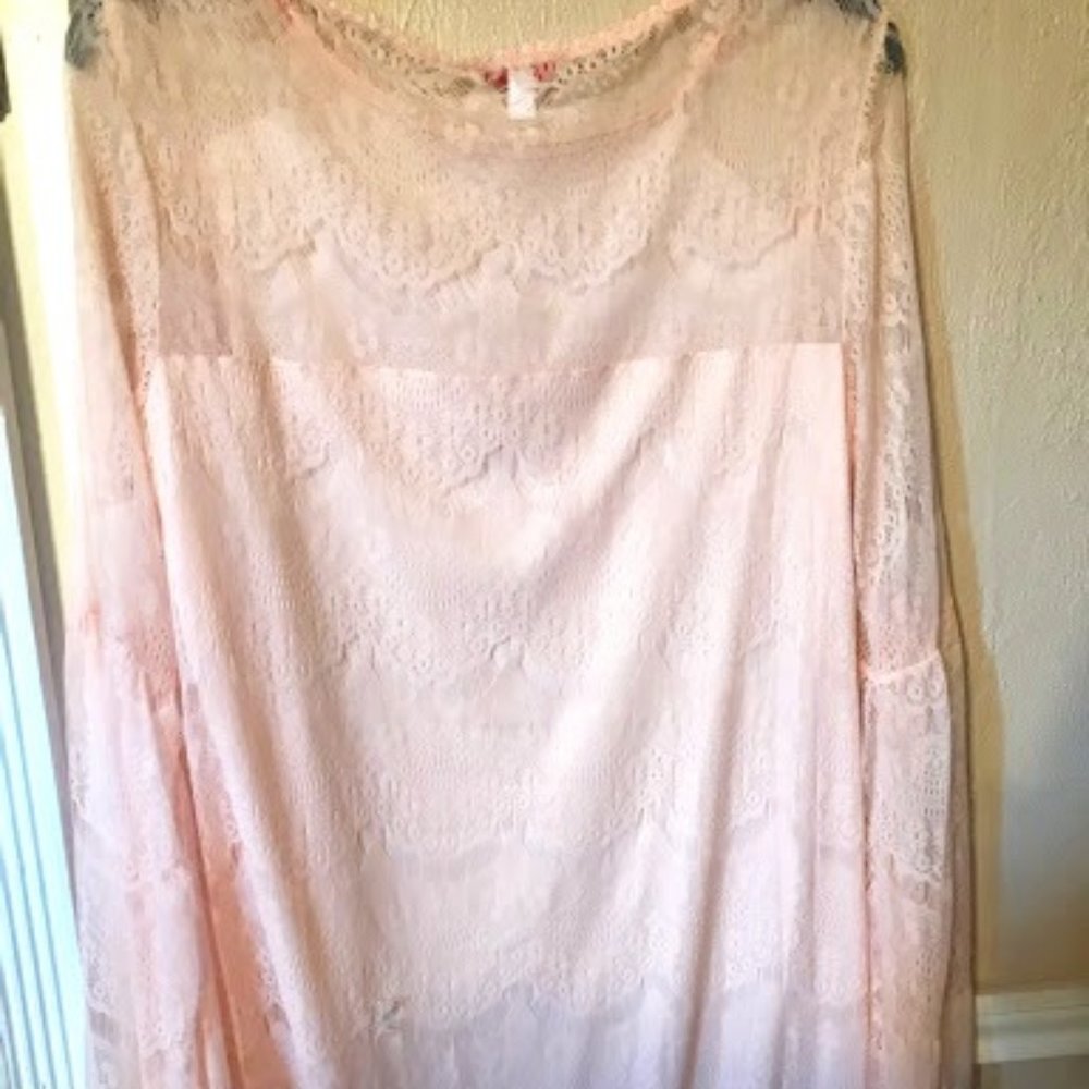 *NEGOTIABLE PRICE* Baby Pink Bell sleeved dress